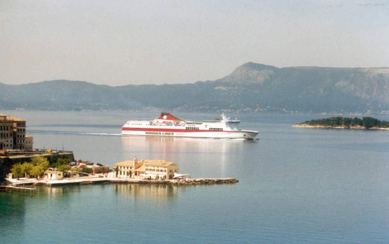 Minoan lines