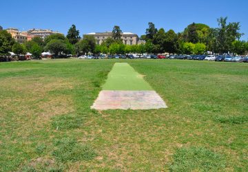 Cricket op Corfu